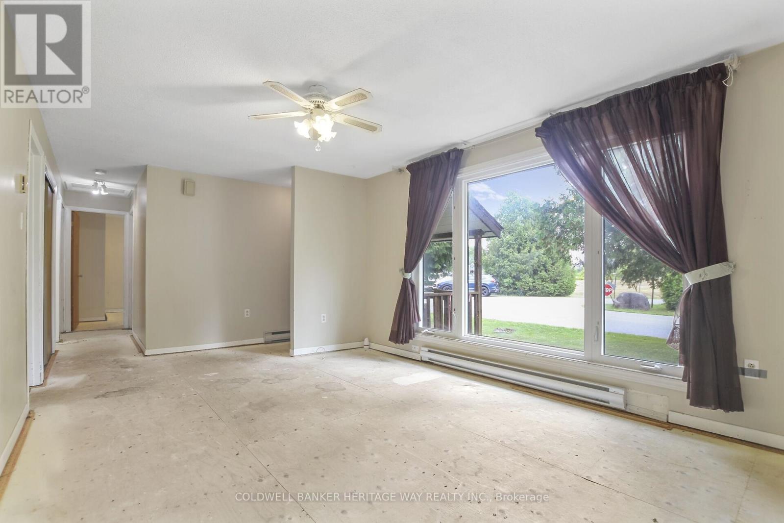 1 Pinewood Avenue, Beckwith, Ontario  K7C 3P1 - Photo 4 - X12323594