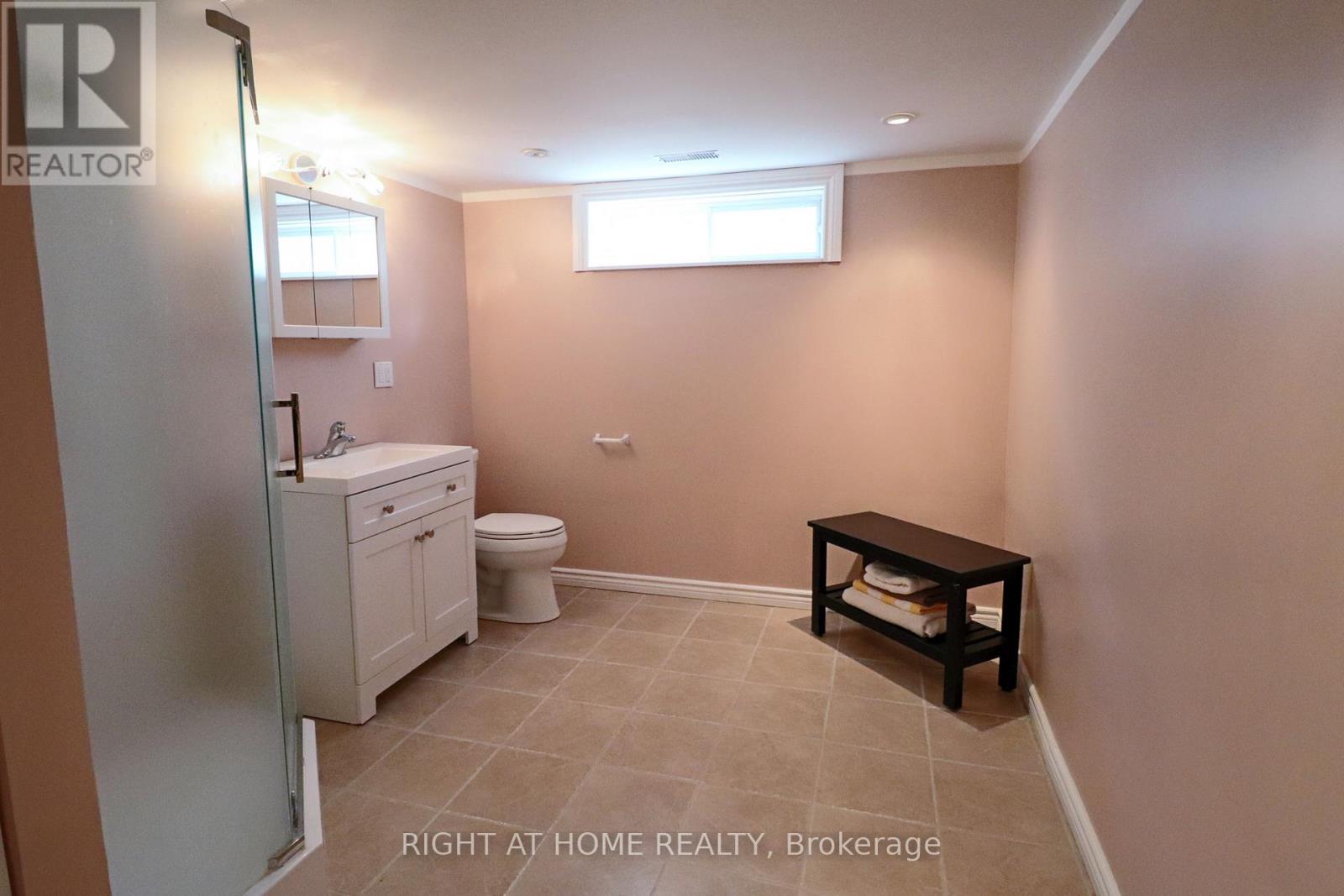 841 Thorndale Drive, Ottawa, Ontario  K1V 6Y1 - Photo 23 - X12323614