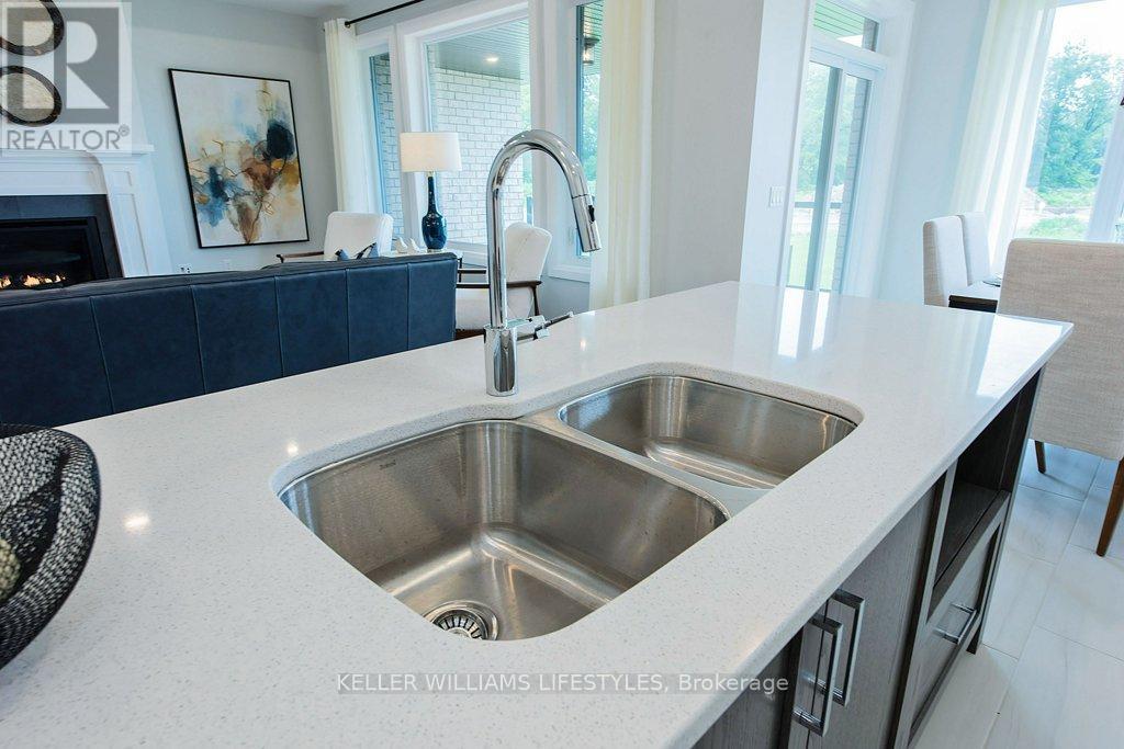 6768 Heathwoods Avenue, London South (South V), Ontario  N6P 0M2 - Photo 11 - X12188115
