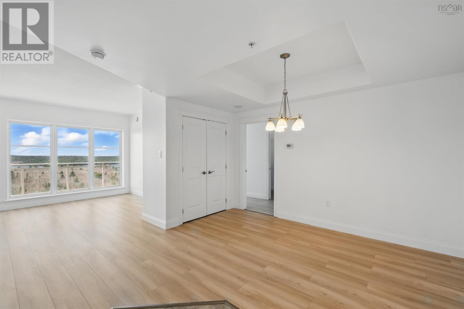 Property at 1006 60 Walter Havill Drive image 4