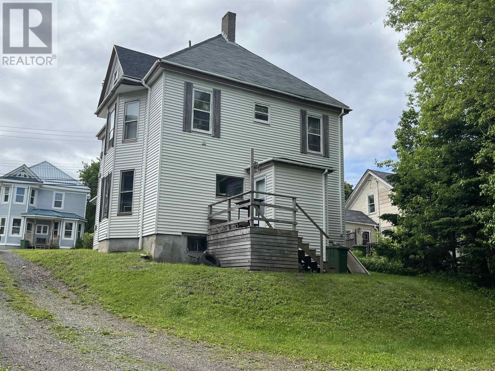 141 Mackay Street, Stellarton, Nova Scotia  B0K 1S0 - Photo 4 - 202514349