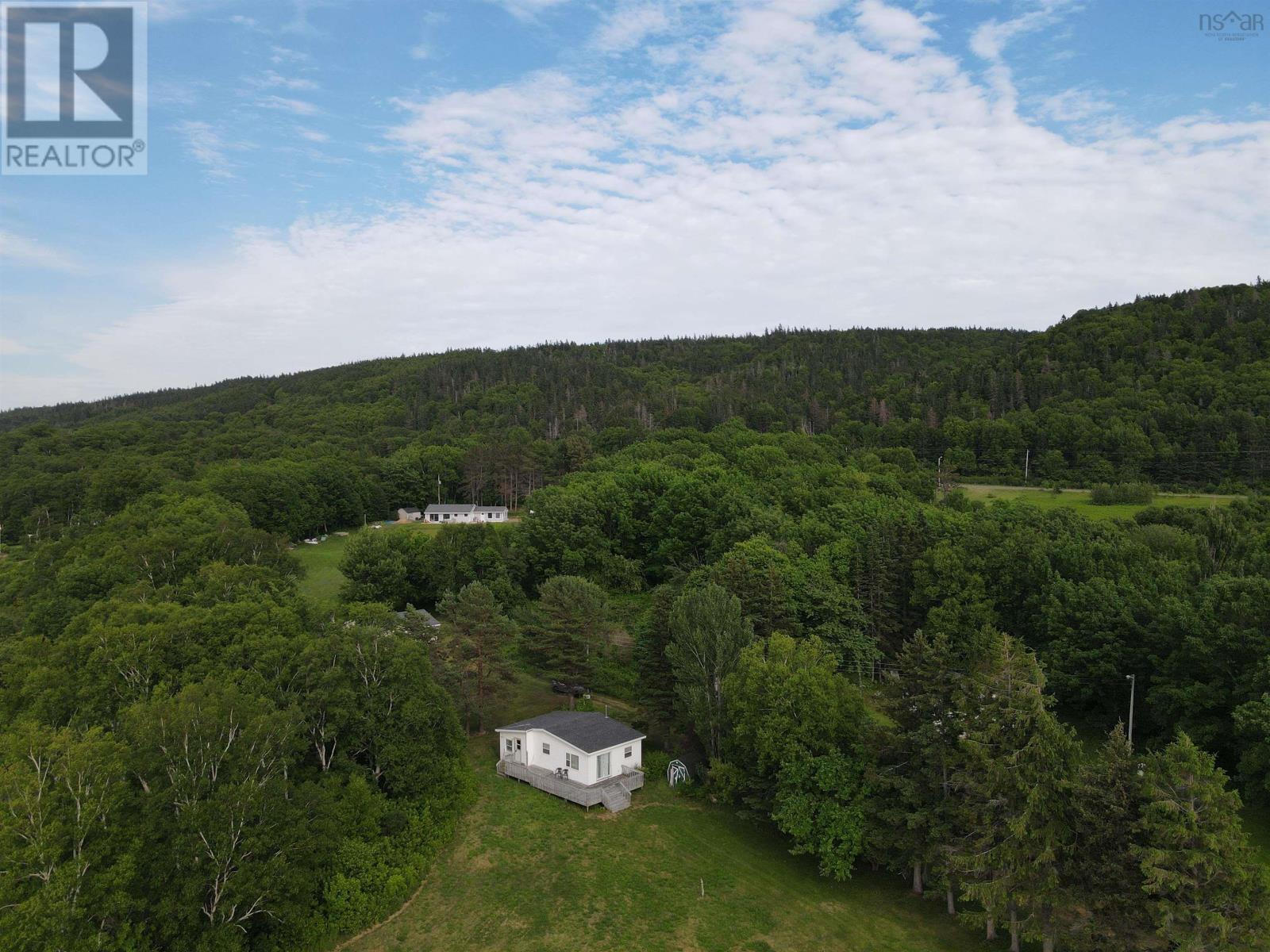 8356 East Bay Highway, Big Pond, Nova Scotia  B1J 1Z6 - Photo 3 - 202516868