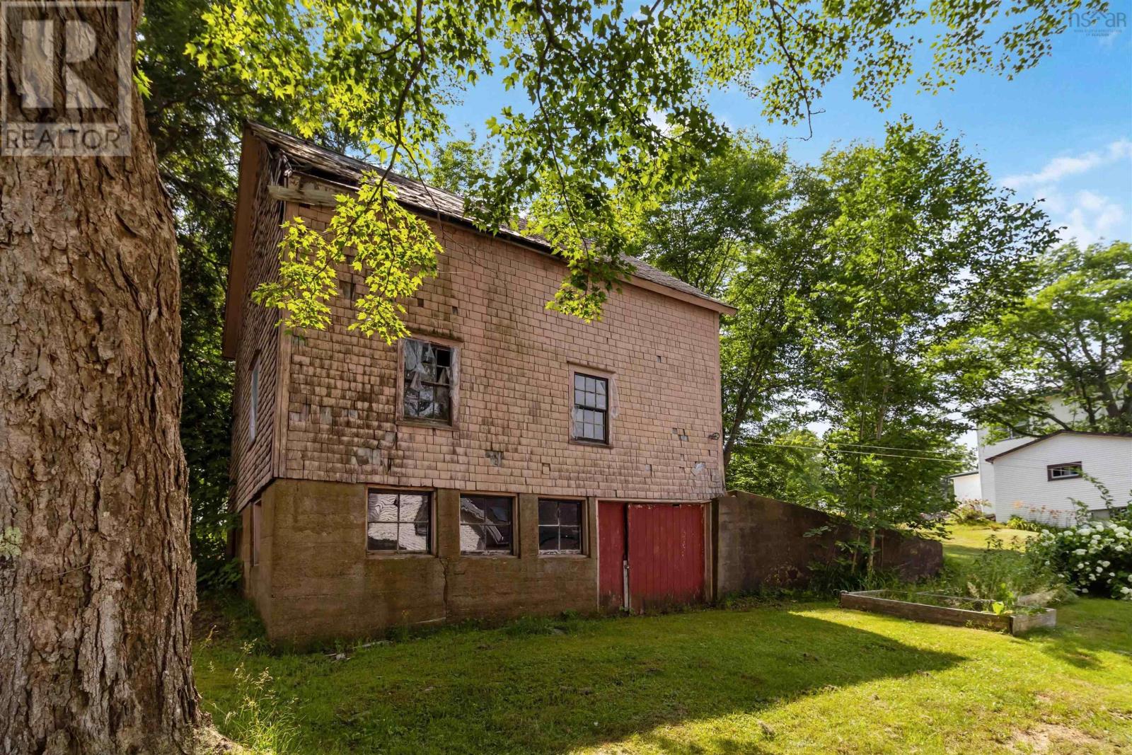 101 Pleasant Street, Bridgewater, Nova Scotia  B4V 1N3 - Photo 6 - 202517094