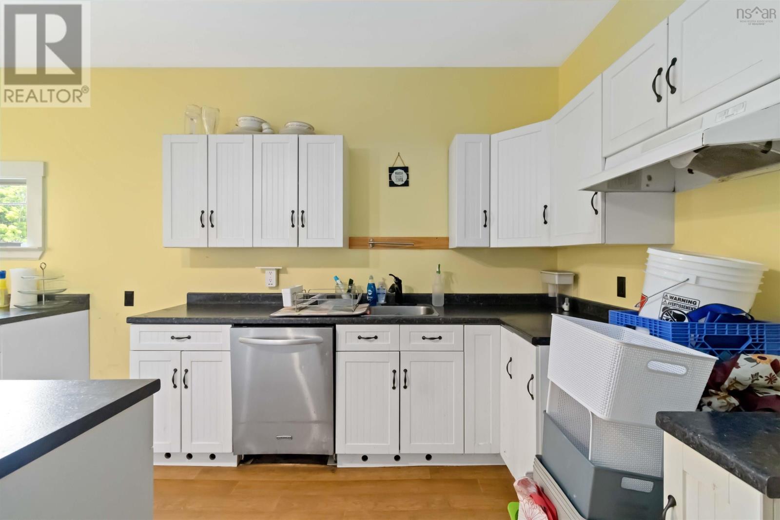 101 Pleasant Street, Bridgewater, Nova Scotia  B4V 1N3 - Photo 37 - 202517094