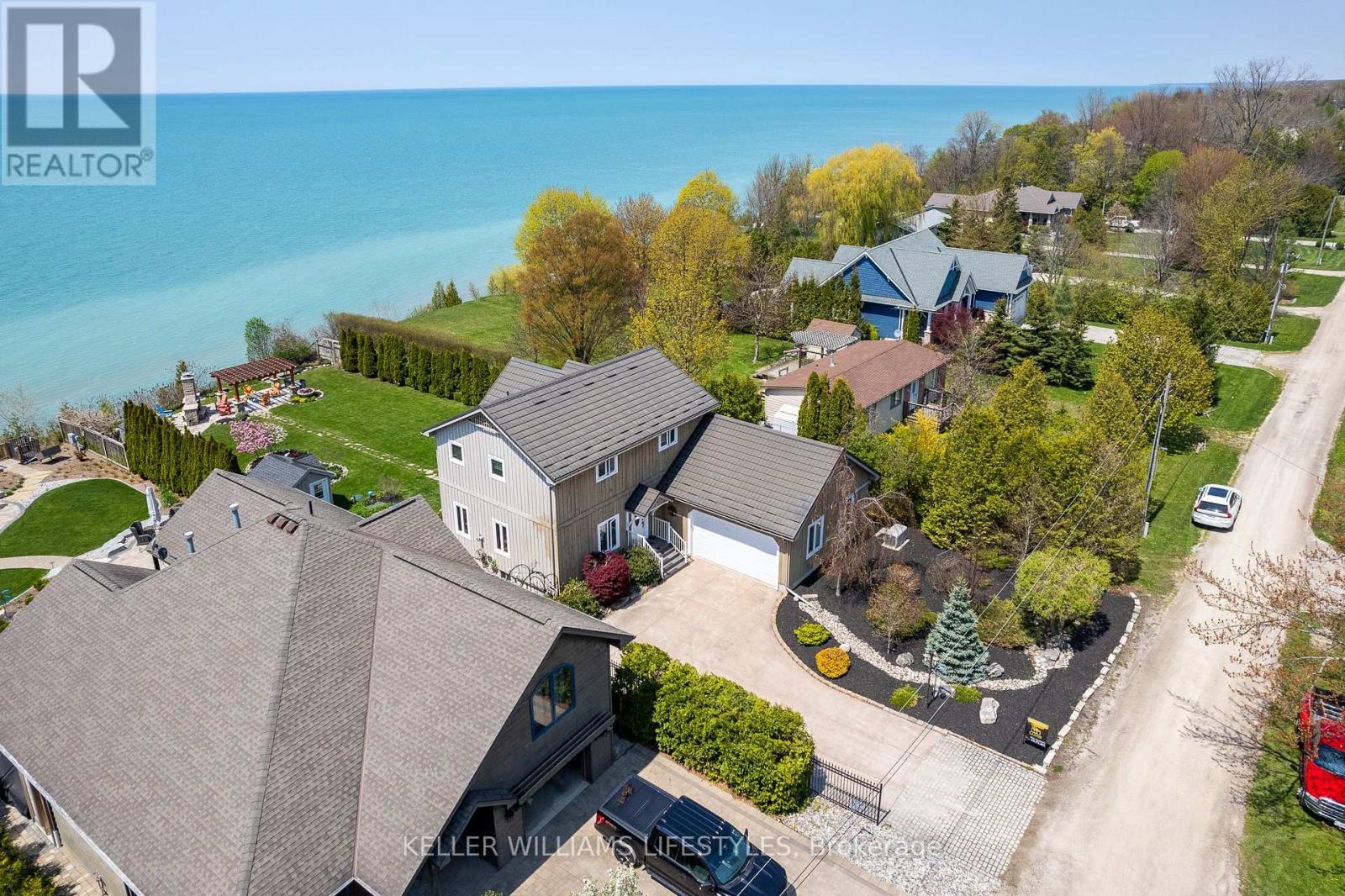 73853 Durand Avenue, Bluewater, Ontario  N0M 2T0 - Photo 6 - X12323630