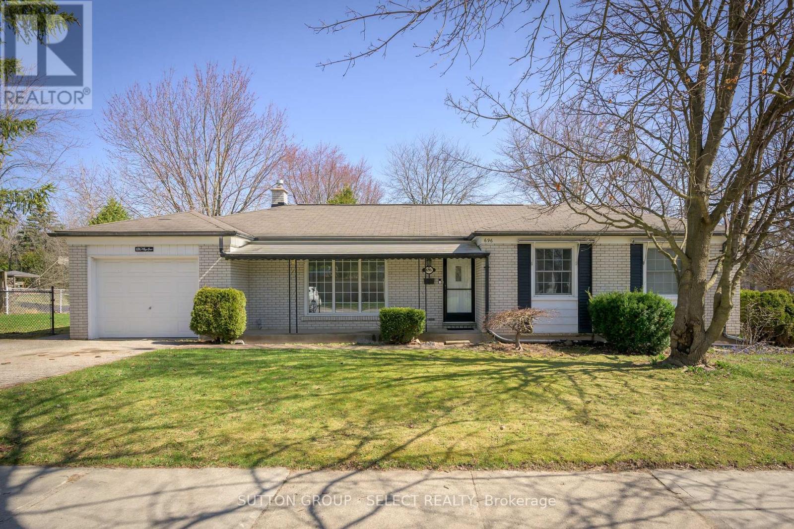 Property at 696 VILLAGE GREEN AVENUE image 1