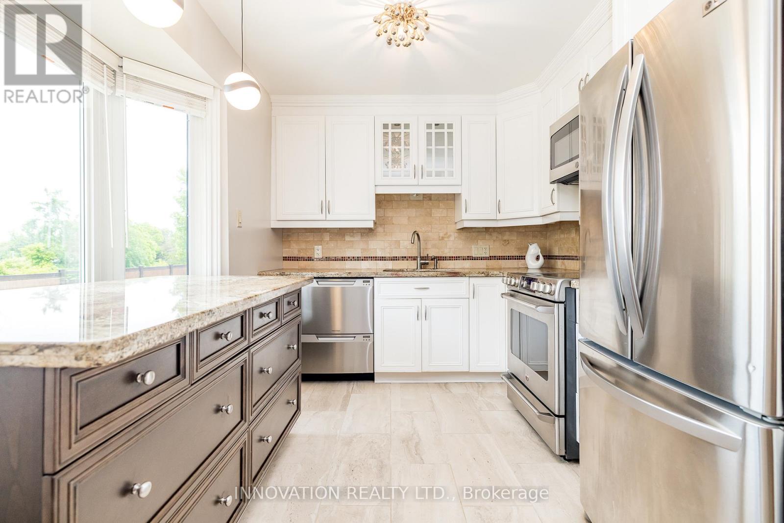2751 Massicotte Lane, Ottawa, Ontario  K1T 3G9 - Photo 10 - X12323621