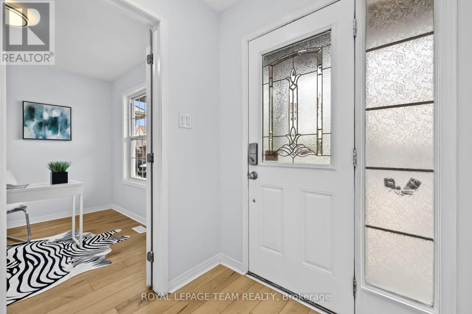 381 Moffatt Pond Court, Ottawa, Ontario  K2J 0C9 - Photo 3 - X12323679