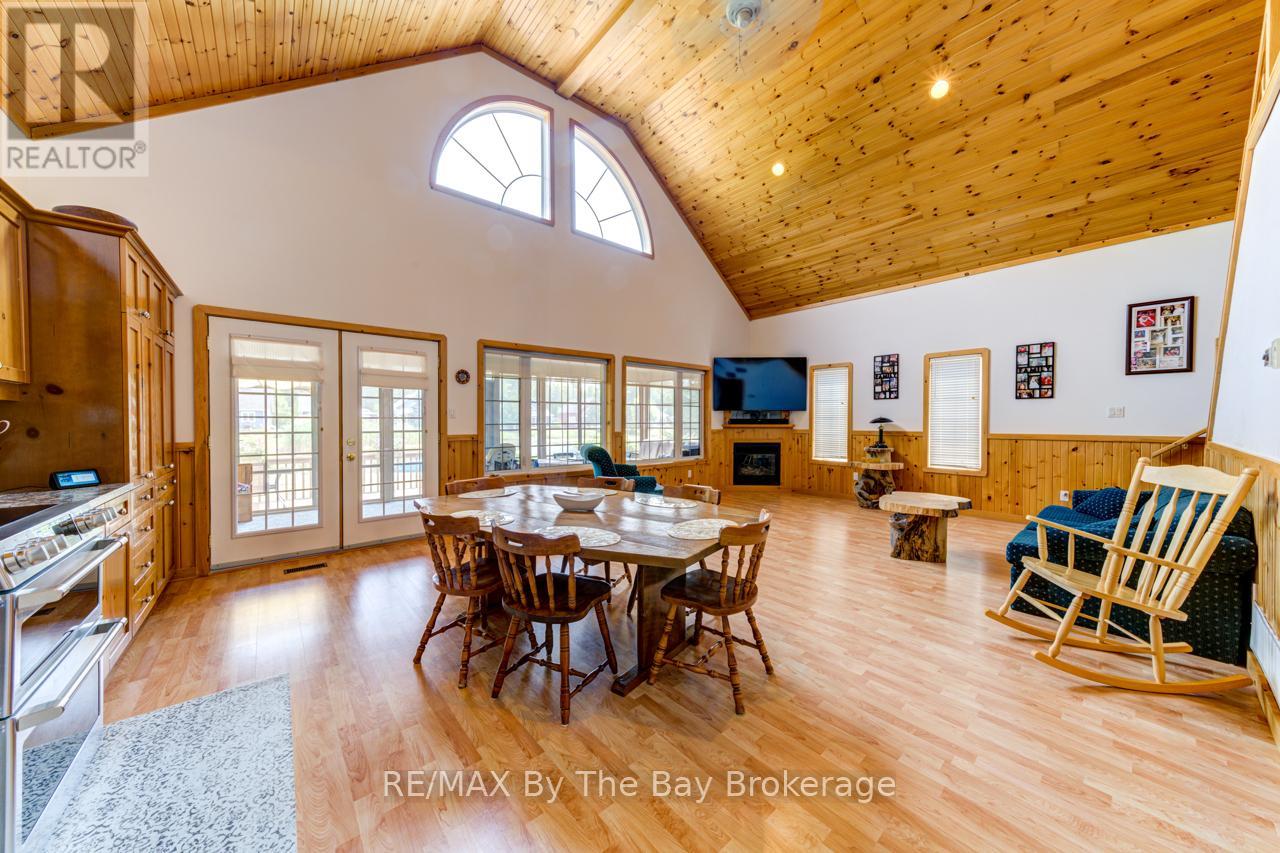 47 Madawaska Trail, Wasaga Beach, Ontario  L9Z 1X7 - Photo 18 - S12323628