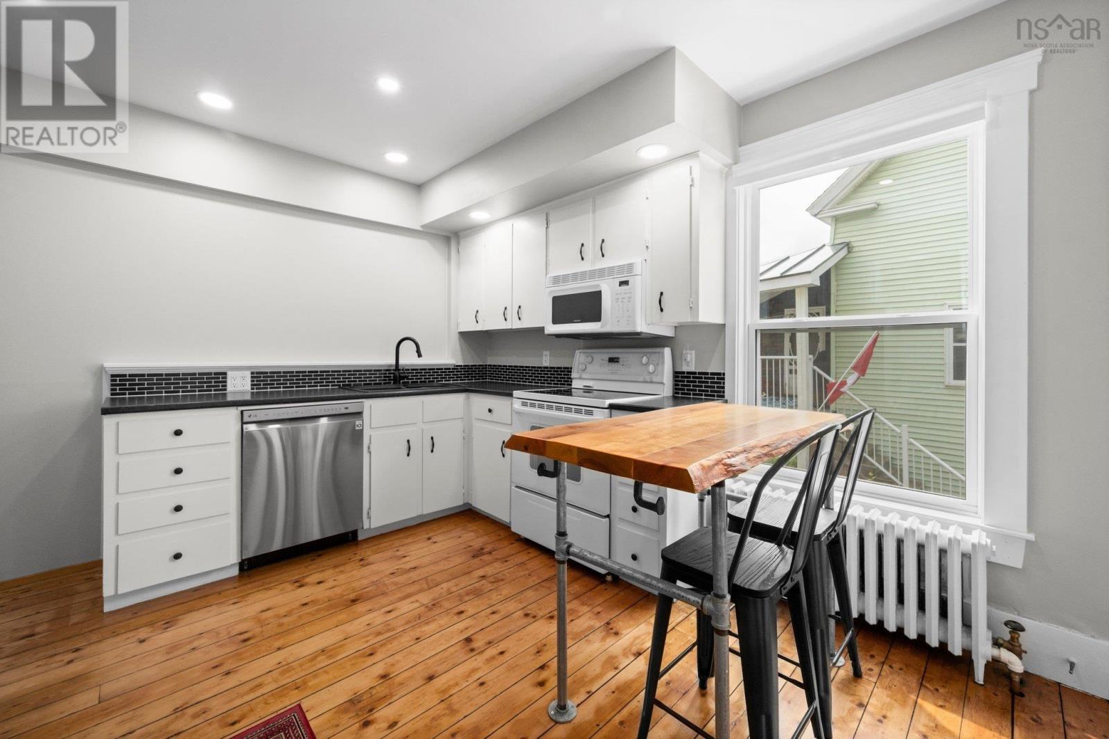689 King Street, Windsor, Nova Scotia  B0N 2T0 - Photo 18 - 202518885