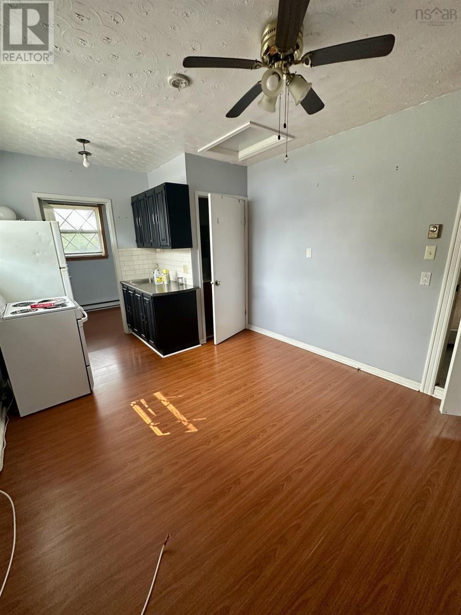 525 Phalen Road, Glace Bay, Nova Scotia  B1A 3B6 - Photo 17 - 202519557