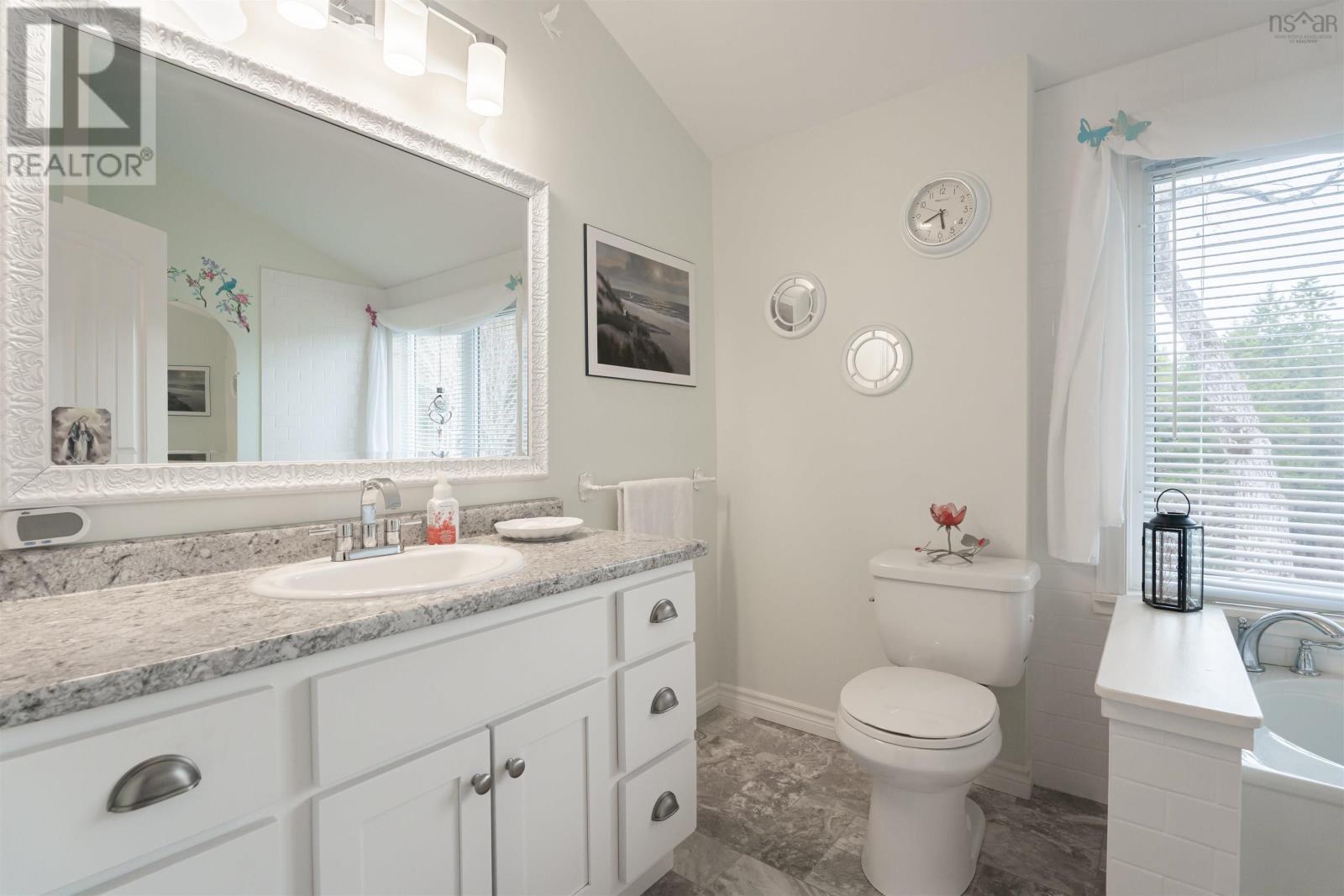 176 Beaver Dam Trail, Labelle, Nova Scotia  B0T 1E0 - Photo 31 - 202509241