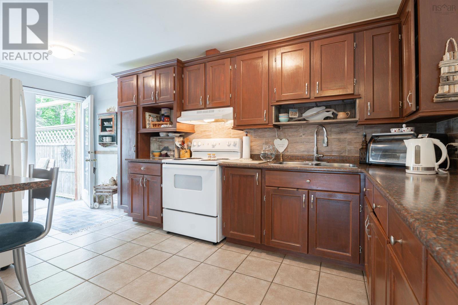 49 Prince Street, Lower Sackville, Nova Scotia  B4C 1L2 - Photo 11 - 202515108