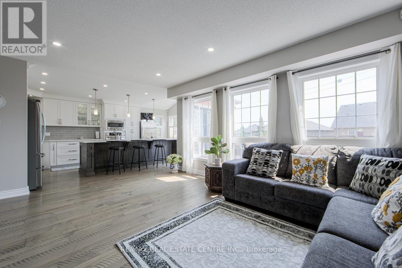 907 Coldstream Drive, Oshawa, Ontario  L1K 2W8 - Photo 13 - E12323637