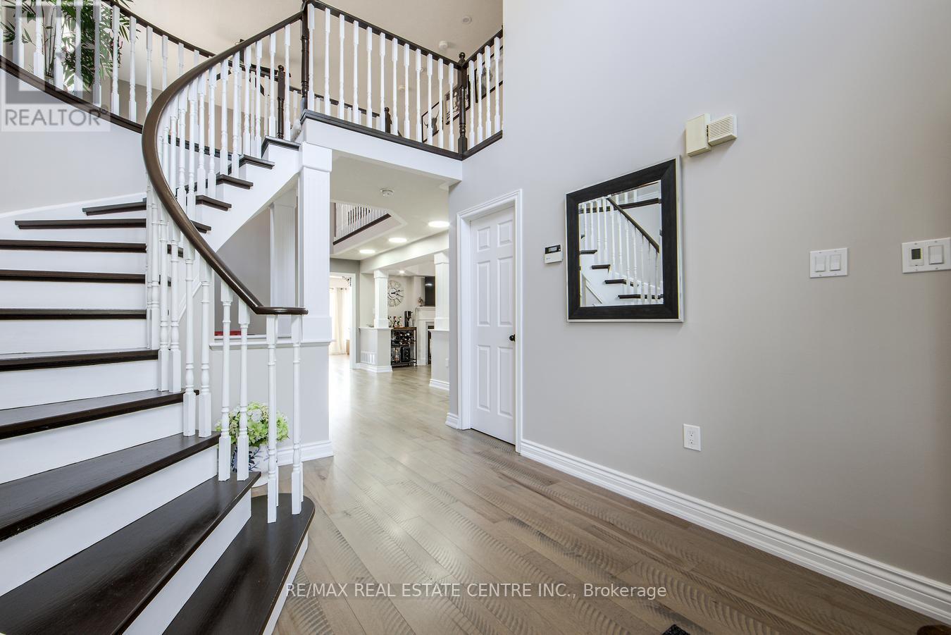 Property at 907 COLDSTREAM DRIVE image 5