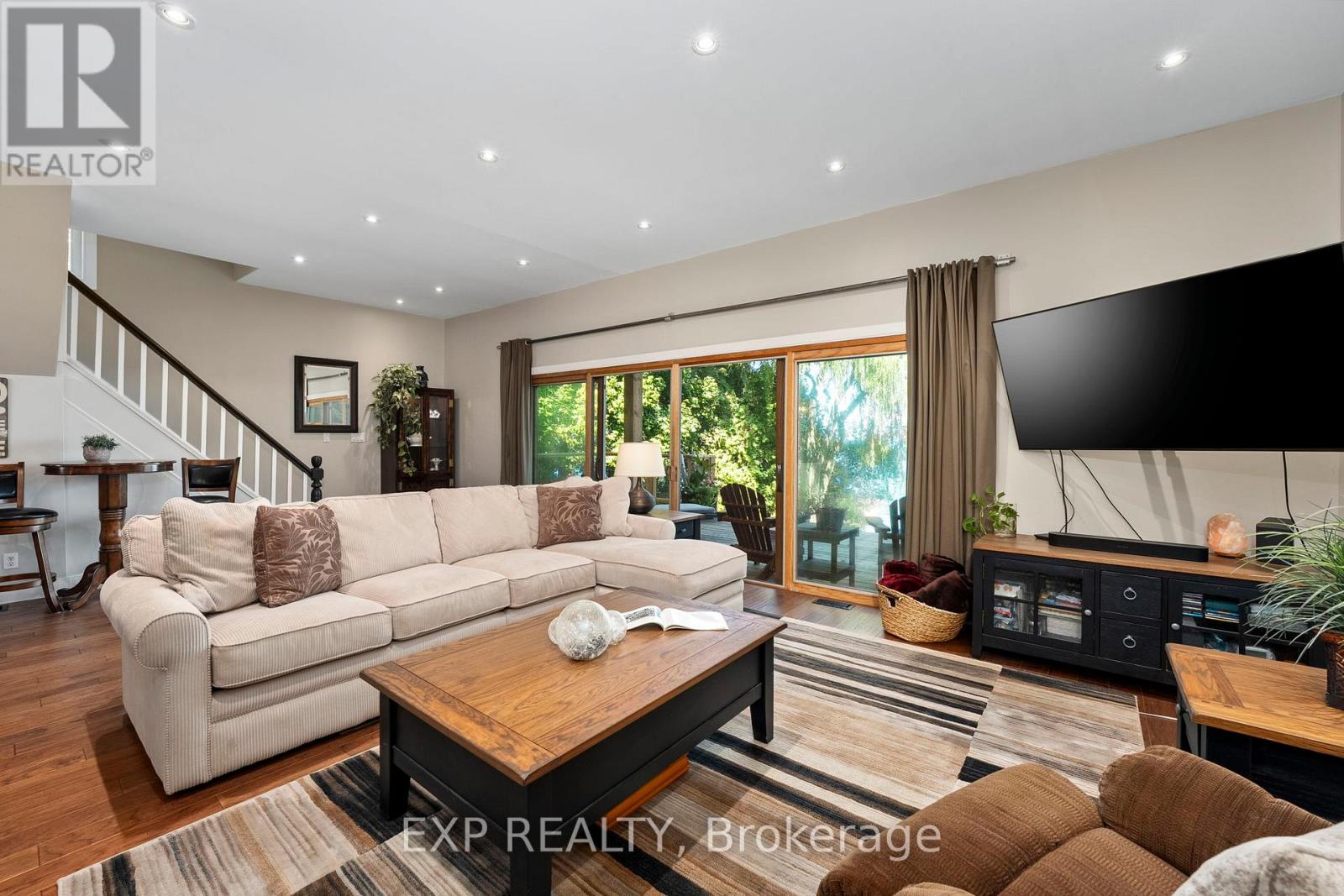 21 Pinery Lane, Georgina, Ontario  L0E 1L0 - Photo 12 - N12323636
