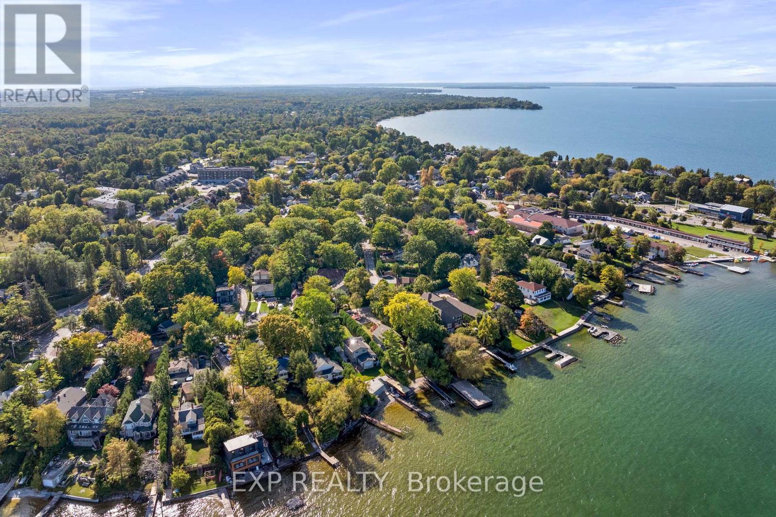 21 Pinery Lane, Georgina, Ontario  L0E 1L0 - Photo 5 - N12323636