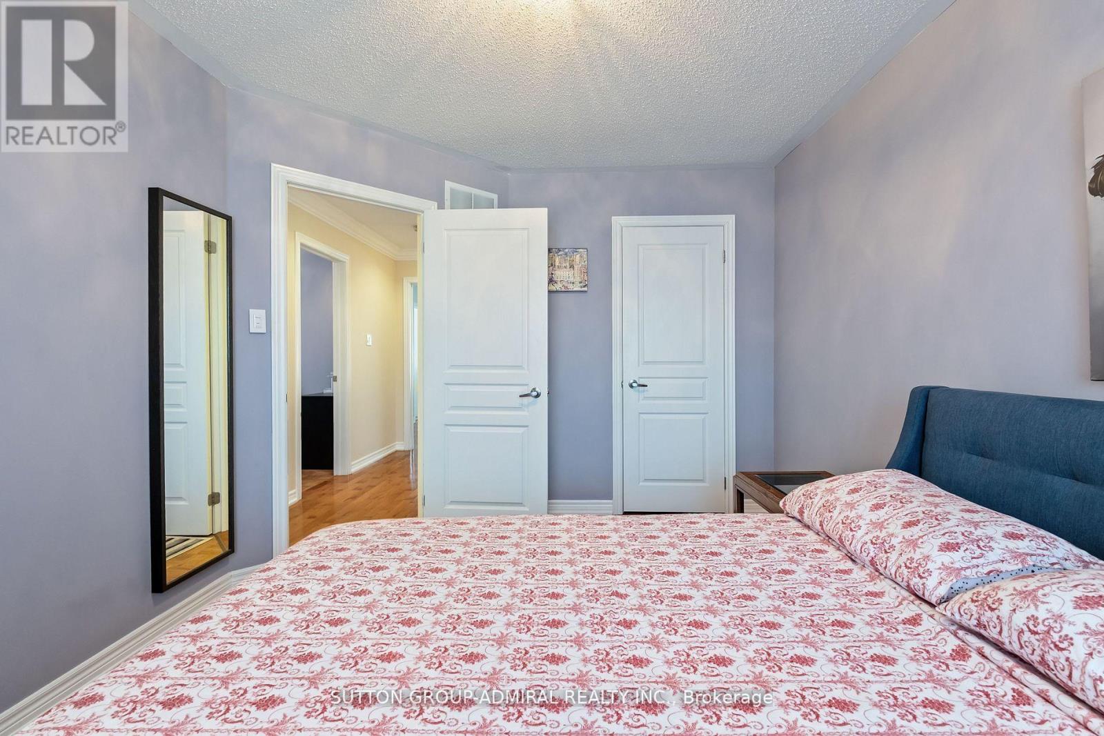 11 Thistle Avenue, Richmond Hill, Ontario  L4E 0B6 - Photo 24 - N12323689