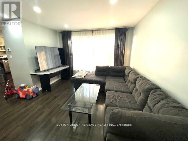 631 Shakespeare Avenue, Oshawa, Ontario  L1H 3H8 - Photo 9 - E12322822