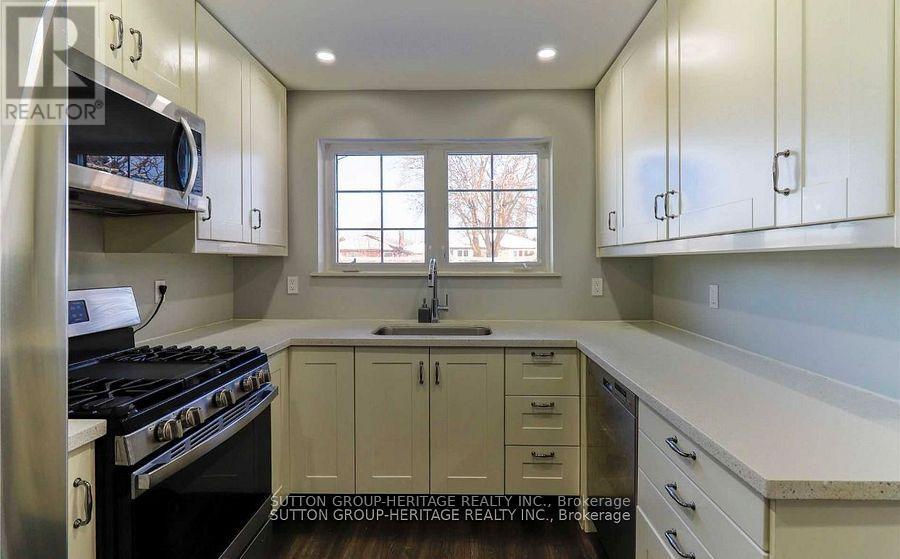 631 Shakespeare Avenue, Oshawa, Ontario  L1H 3H8 - Photo 7 - E12322822