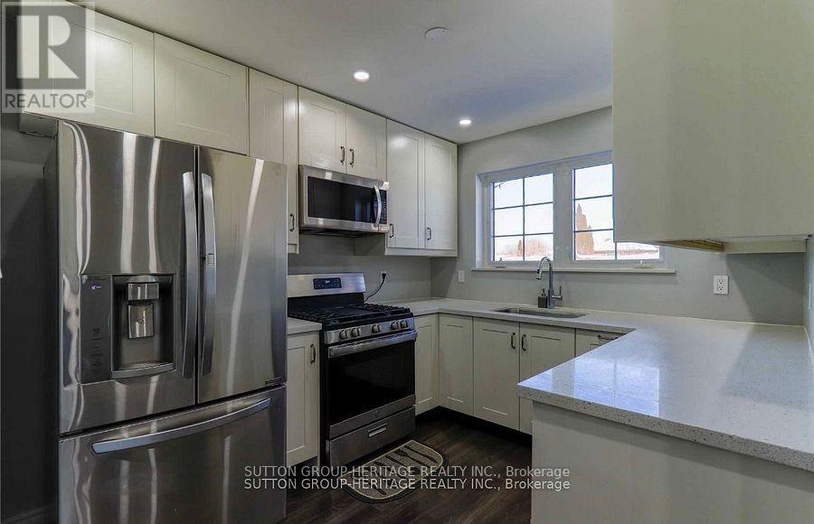 631 Shakespeare Avenue, Oshawa, Ontario  L1H 3H8 - Photo 8 - E12322822