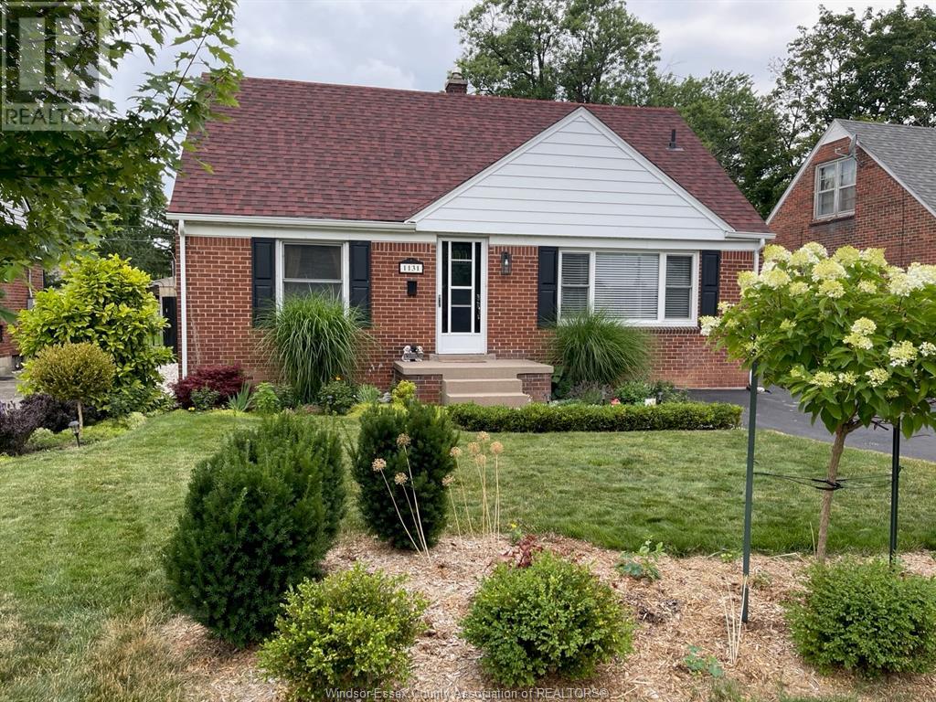 Property at 1131 FAIRVIEW BOULEVARD image 2