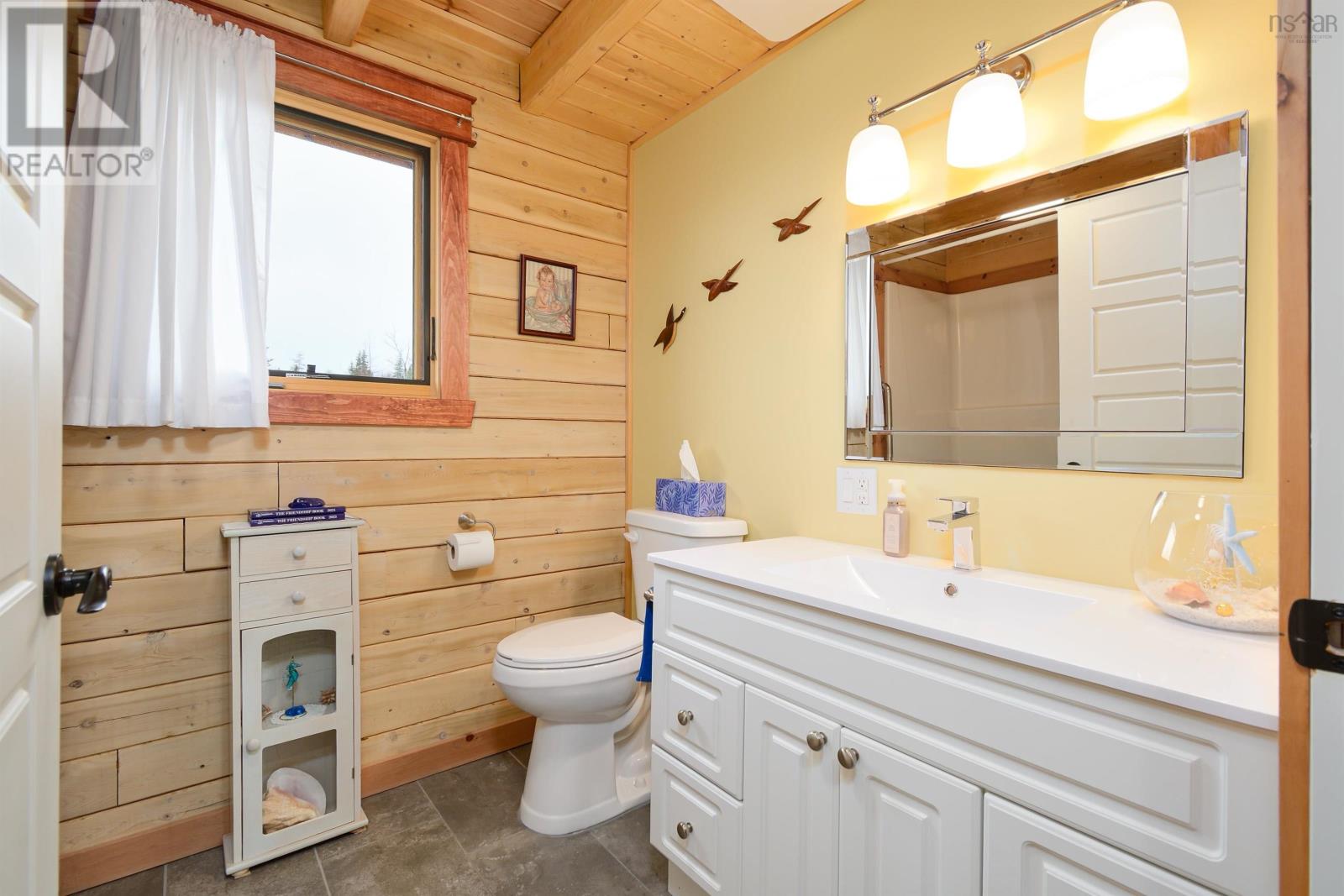 1005 Highway 205, Baddeck Bay, Nova Scotia  B0E 1B0 - Photo 12 - 202509898