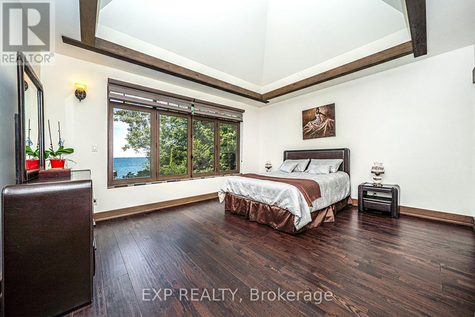24960 Thorah Park Boulevard, Brock, Ontario  L0K 1A0 - Photo 17 - N12314451