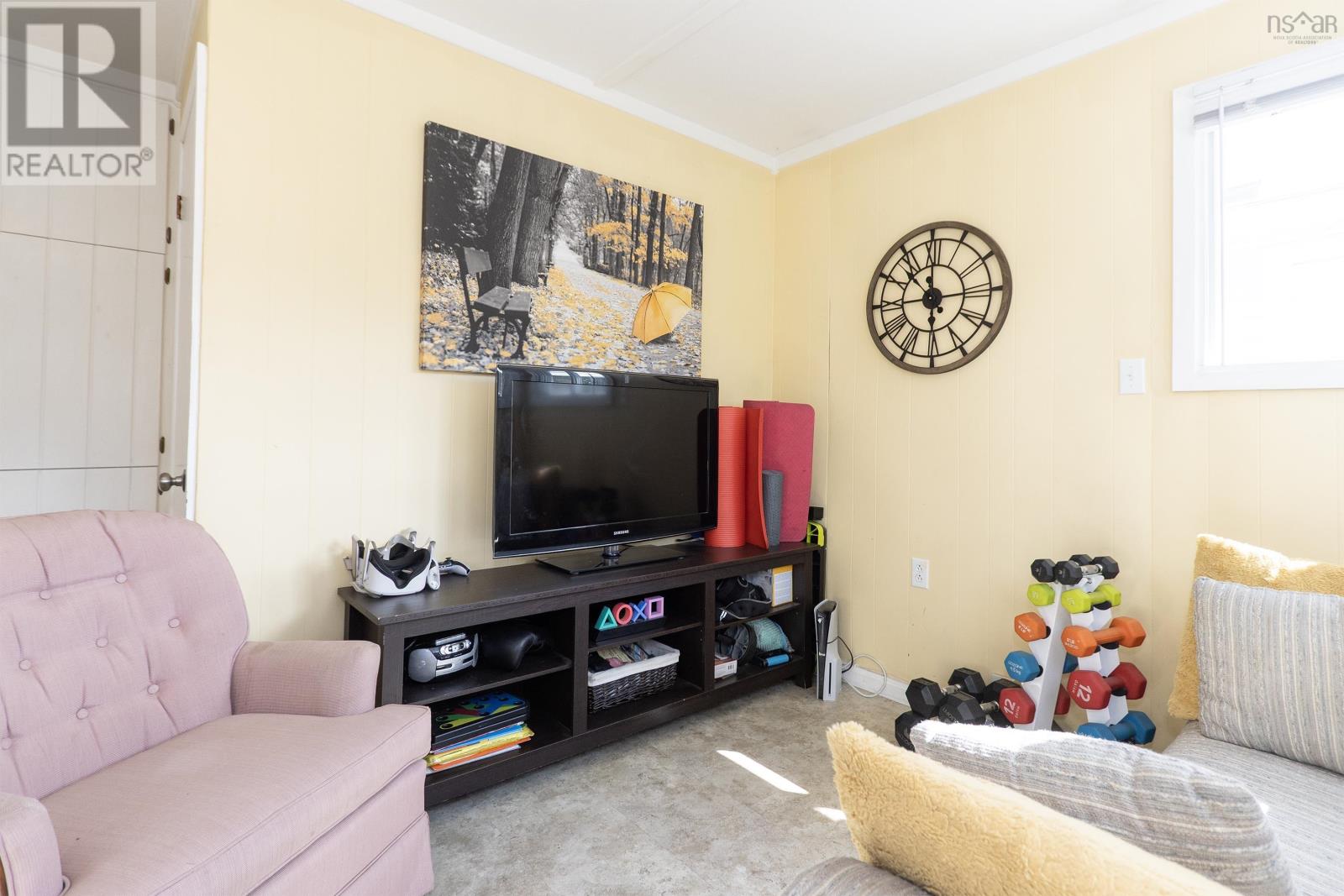 10 Minto Street, Amherst, Nova Scotia  B4H 1H2 - Photo 11 - 202518416