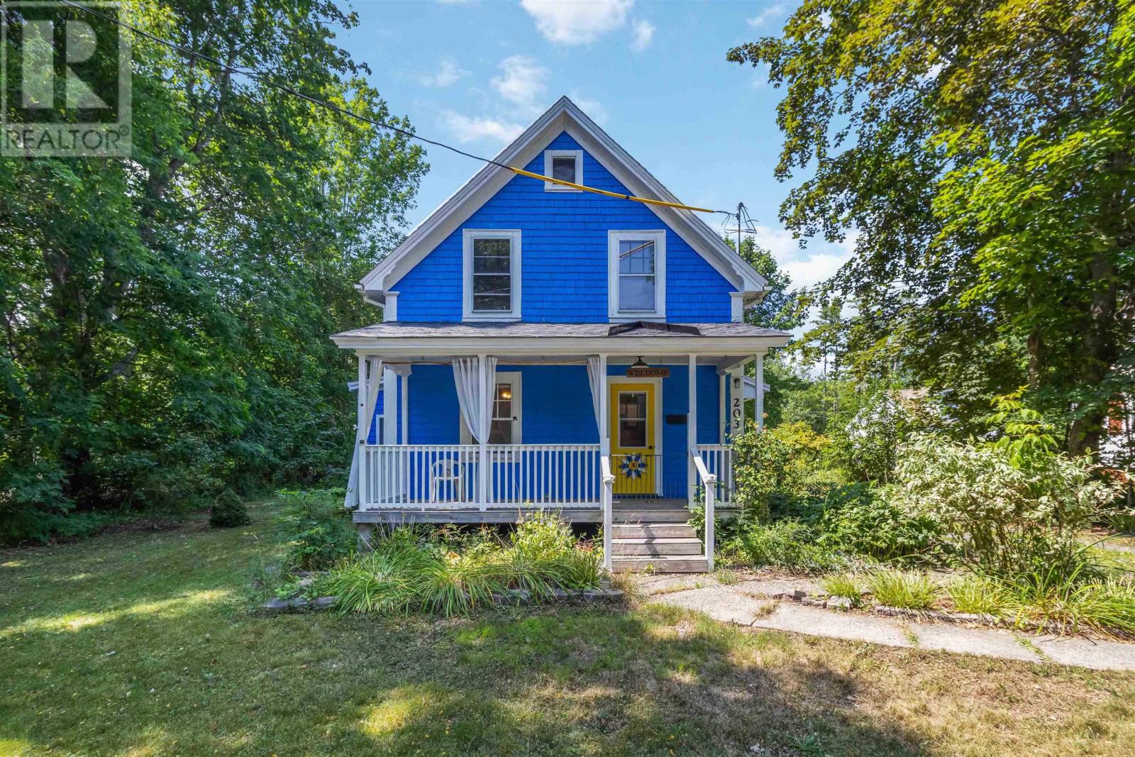 203 Aberdeen Road, Bridgewater, Nova Scotia  B4V 2T1 - Photo 3 - 202519333