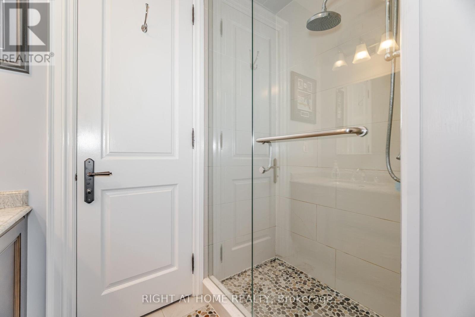 58 Johnston Avenue, Toronto, Ontario  M2N 1G8 - Photo 32 - C12323721