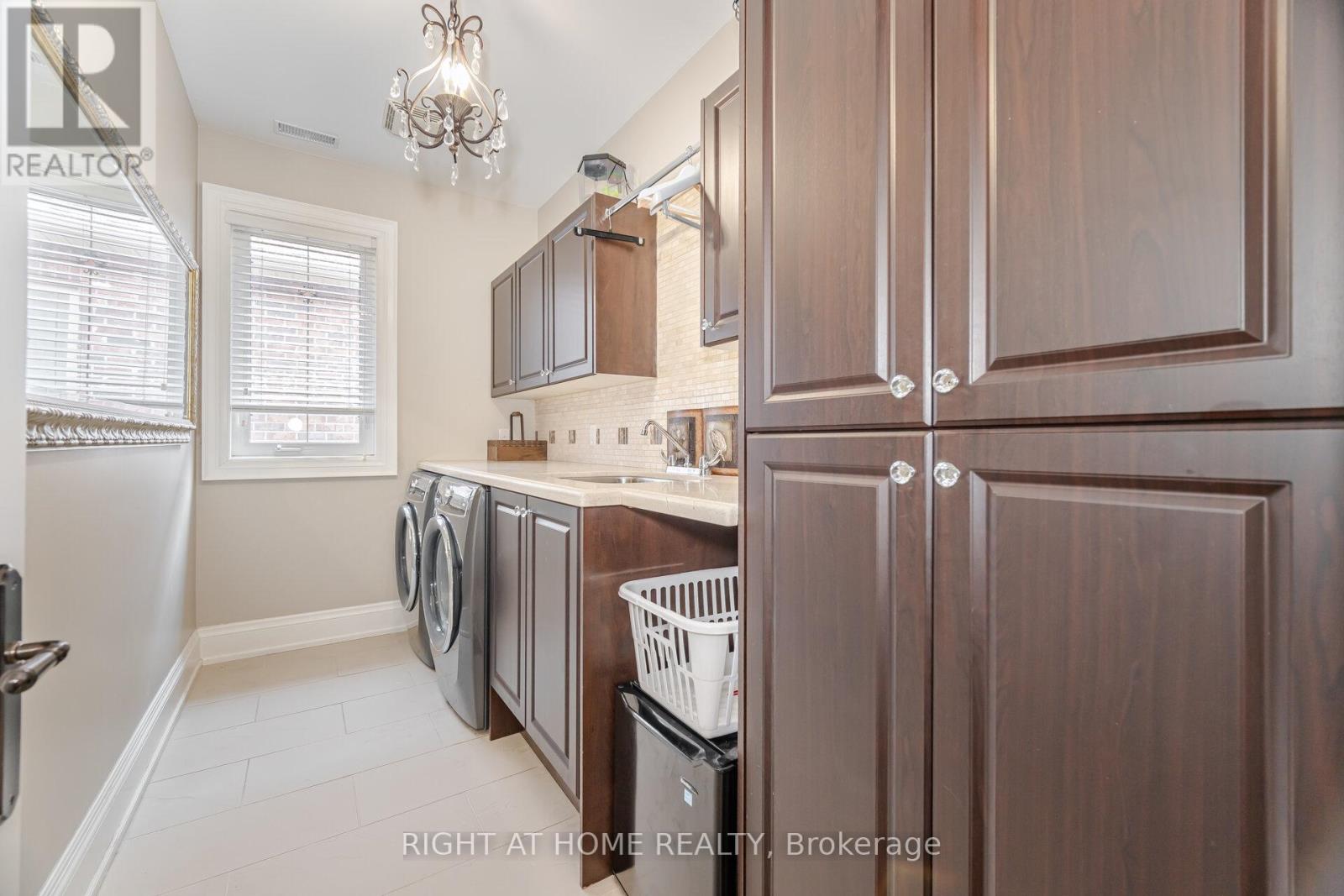 58 Johnston Avenue, Toronto, Ontario  M2N 1G8 - Photo 35 - C12323721