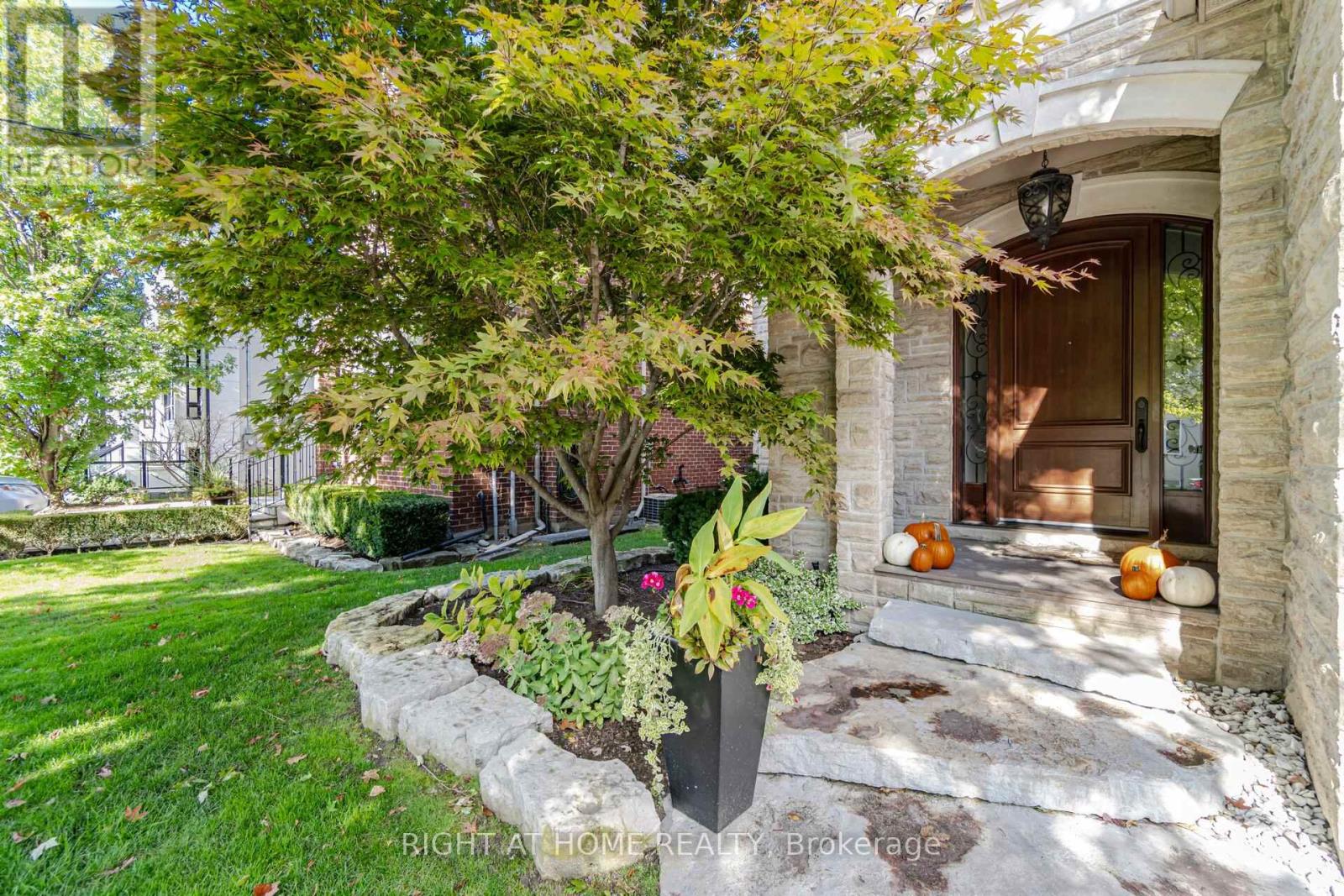 Property at 58 JOHNSTON AVENUE image 4