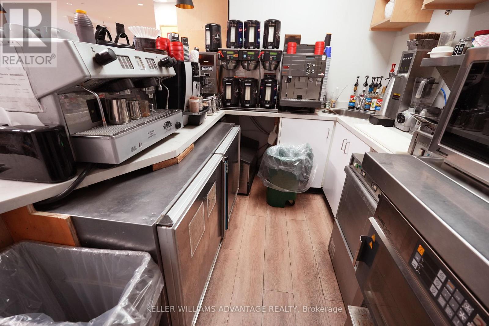 12 St. Clair Avenue E, Toronto, Ontario  M4T 1L7 - Photo 6 - C12323727
