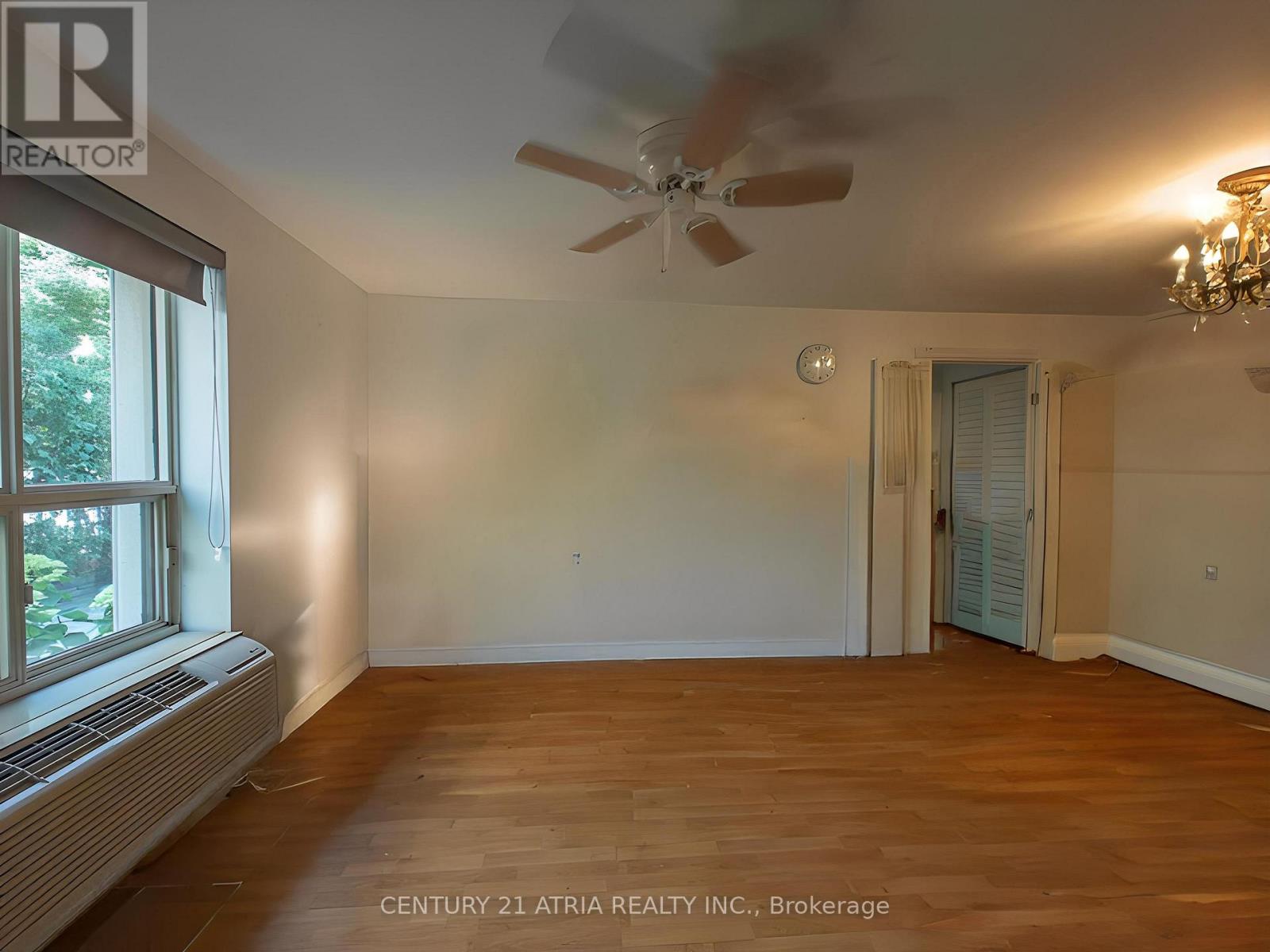 105 - 88 Charles Street E, Toronto, Ontario  M4Y 2W7 - Photo 6 - C12323733