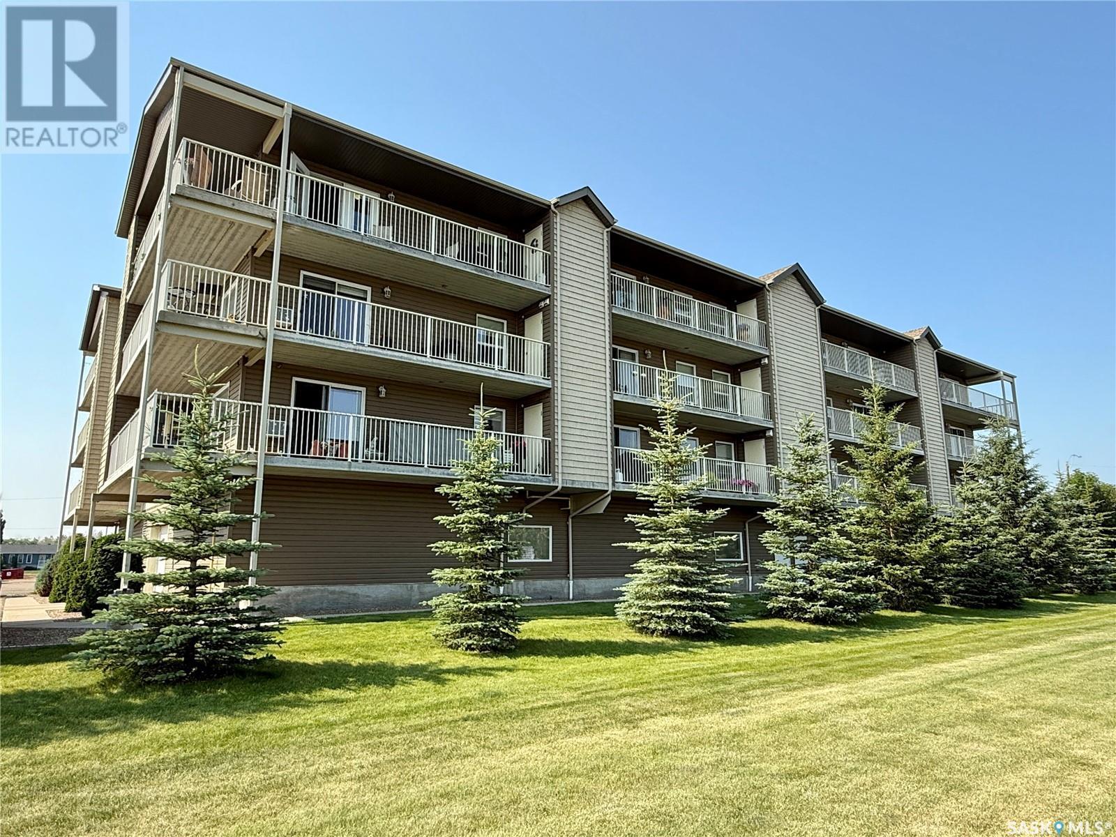 207 2 18th Street, Battleford, Saskatchewan  S0M 0E0 - Photo 3 - SK014618