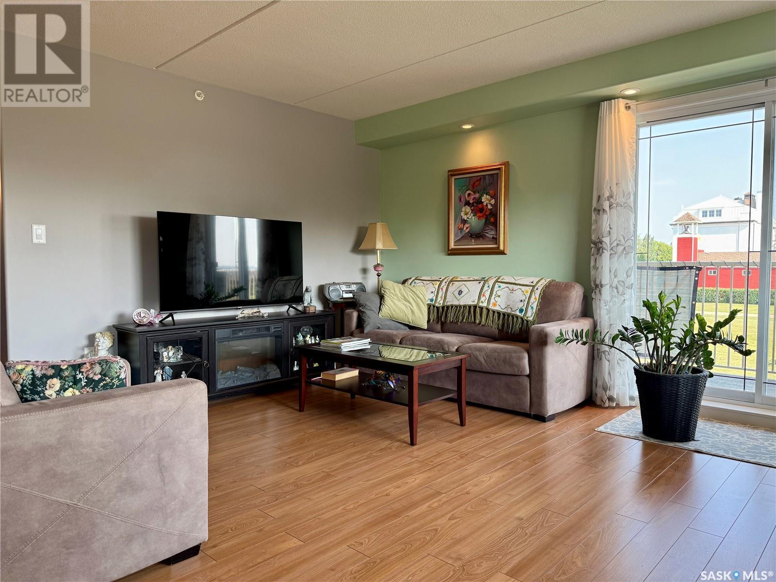 207 2 18th Street, Battleford, Saskatchewan  S0M 0E0 - Photo 4 - SK014618