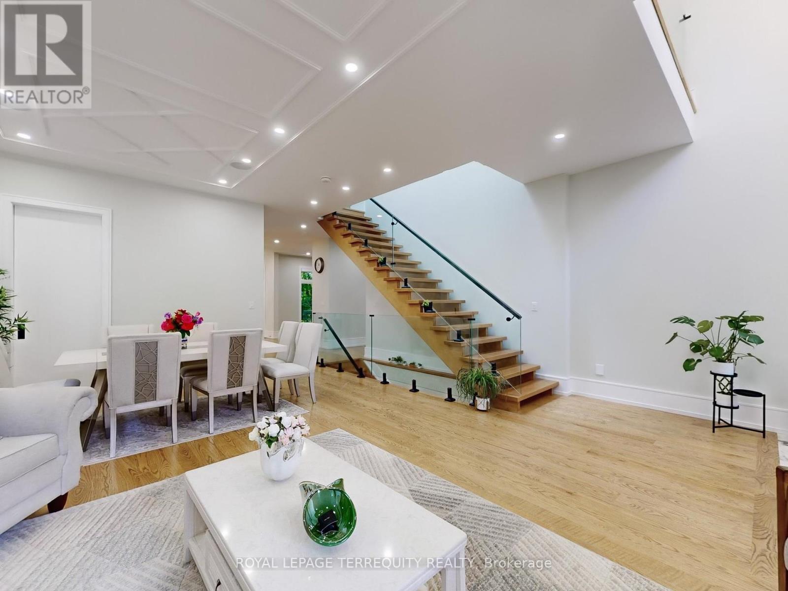 87 Cliffcrest Drive, Toronto, Ontario  M1M 2K1 - Photo 11 - E12323730