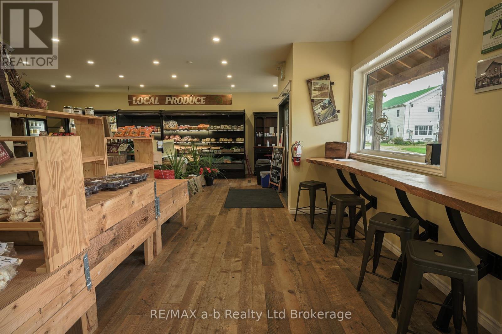 226 Middle Townline Road, Brant, Ontario  N0E 1E0 - Photo 11 - X12323834