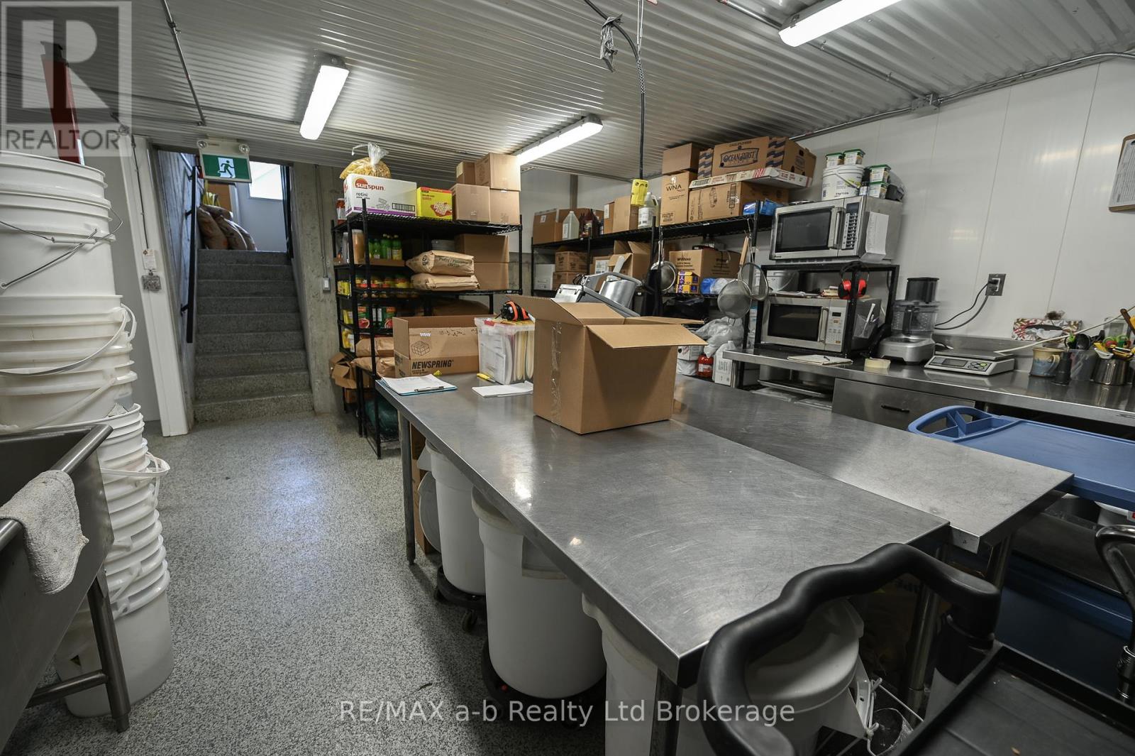 226 Middle Townline Road, Brant, Ontario  N0E 1E0 - Photo 24 - X12323834