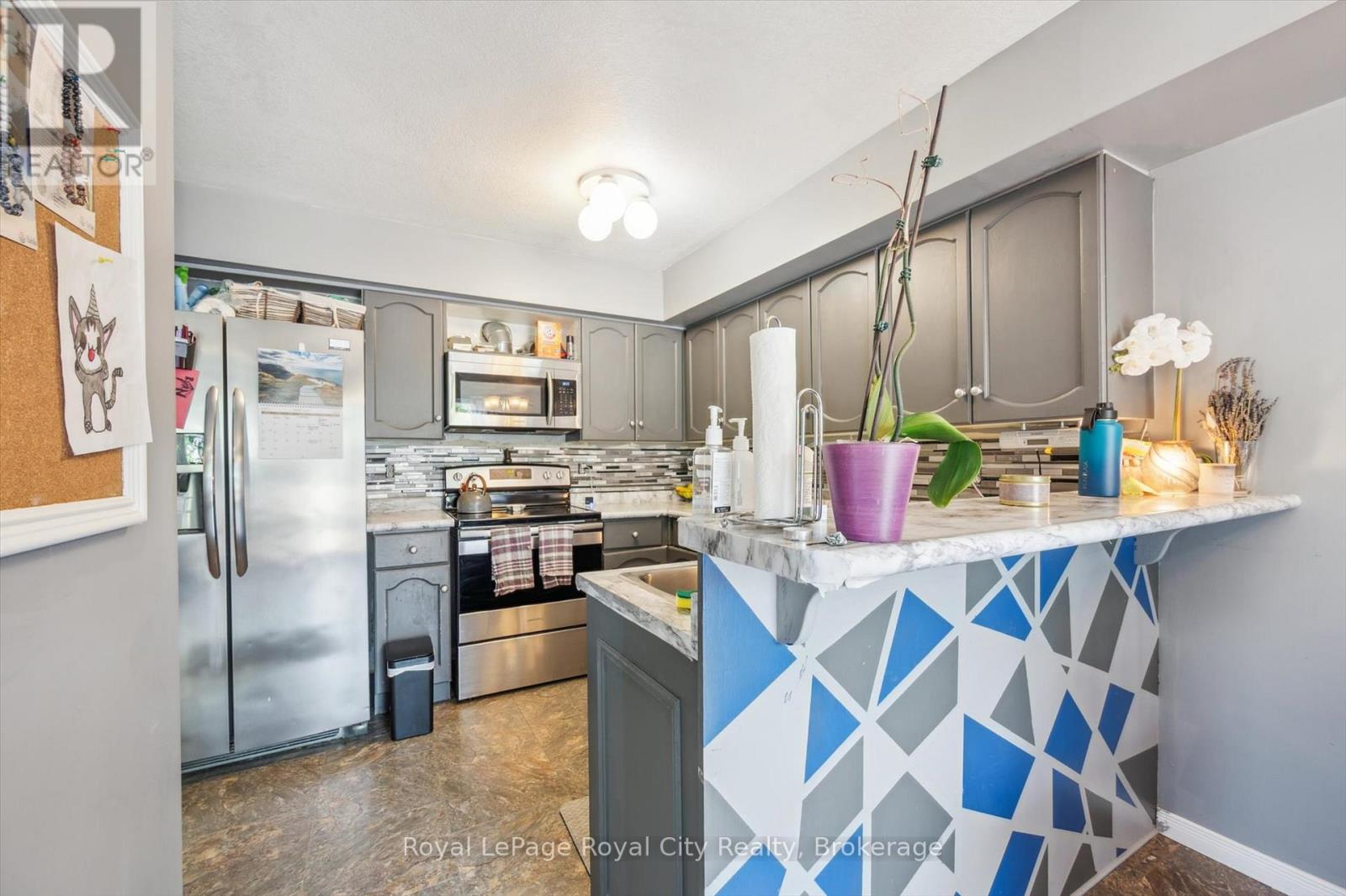 86 Swift Crescent, Guelph, Ontario  N1E 7J1 - Photo 14 - X12323789