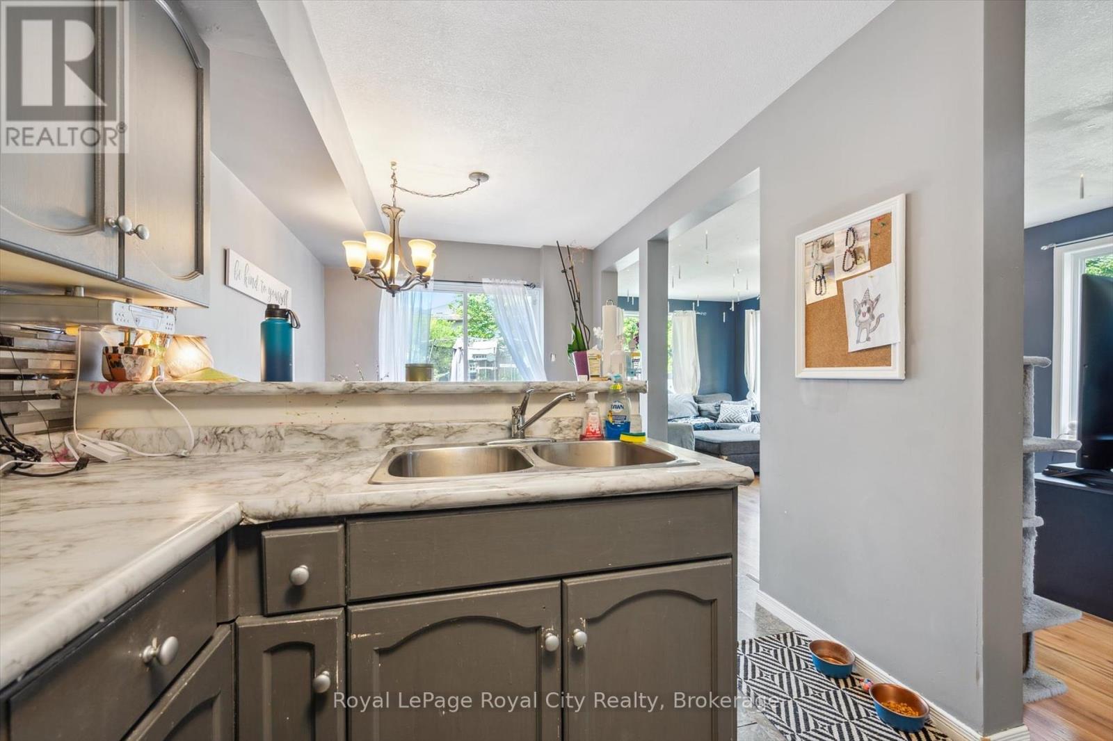 86 Swift Crescent, Guelph, Ontario  N1E 7J1 - Photo 17 - X12323789