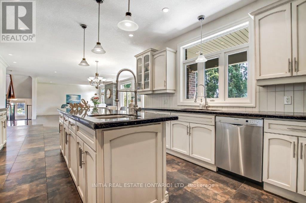 1615 Wickerson Gate, London South (South K), Ontario  N6K 0C3 - Photo 17 - X12323782