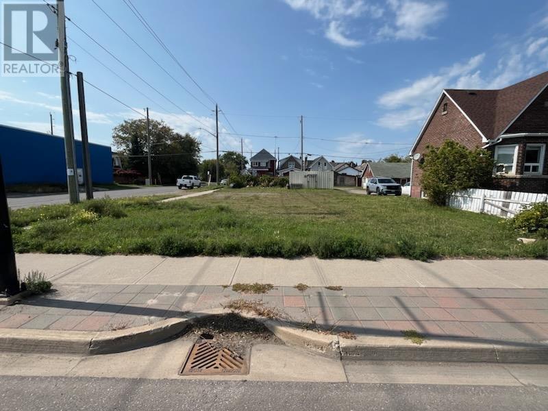 501 May St N, Thunder Bay, Ontario  P7C 3R7 - Photo 1 - TB250431