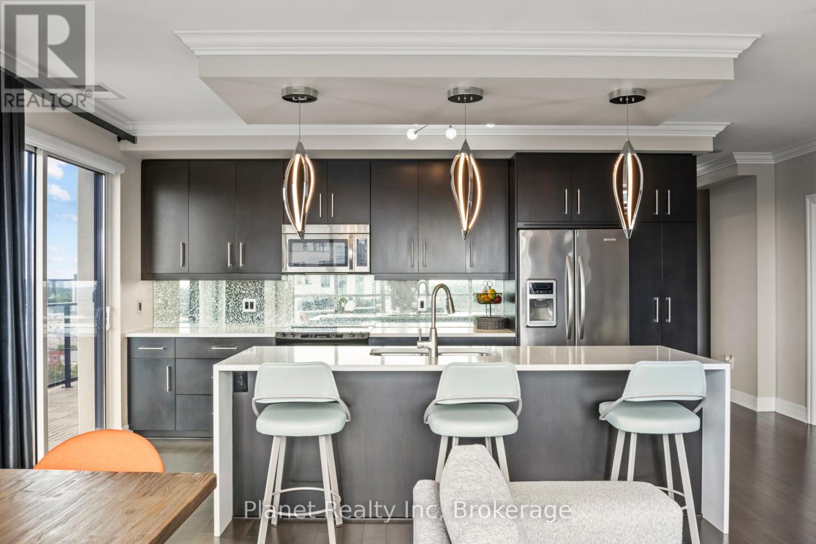 Property at 1607 - 160 MACDONELL STREET image 4