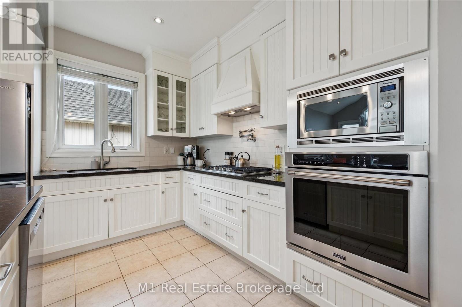 94 Aberfoyle Mill Crescent, Puslinch (Aberfoyle), Ontario  N1H 6H9 - Photo 13 - X12323932
