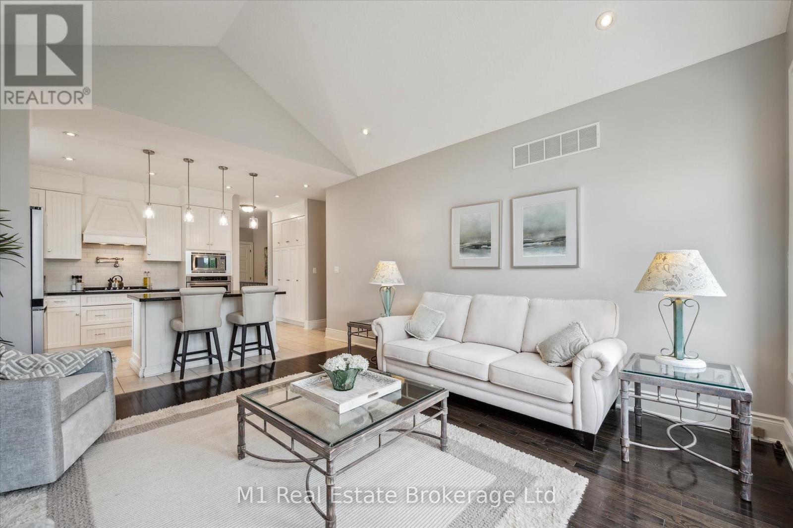 94 Aberfoyle Mill Crescent, Puslinch (Aberfoyle), Ontario  N1H 6H9 - Photo 10 - X12323932