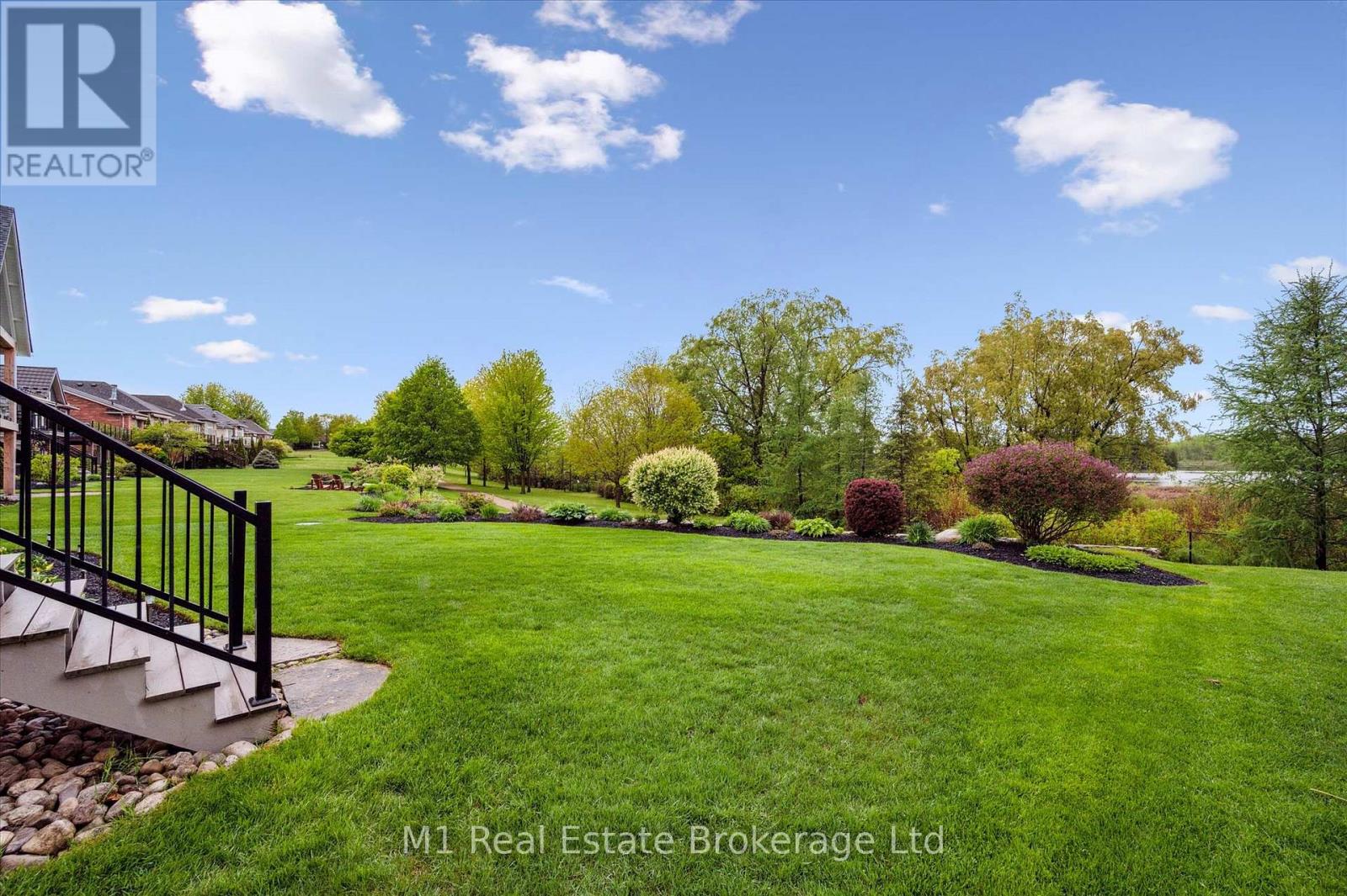 94 Aberfoyle Mill Crescent, Puslinch (Aberfoyle), Ontario  N1H 6H9 - Photo 46 - X12323932