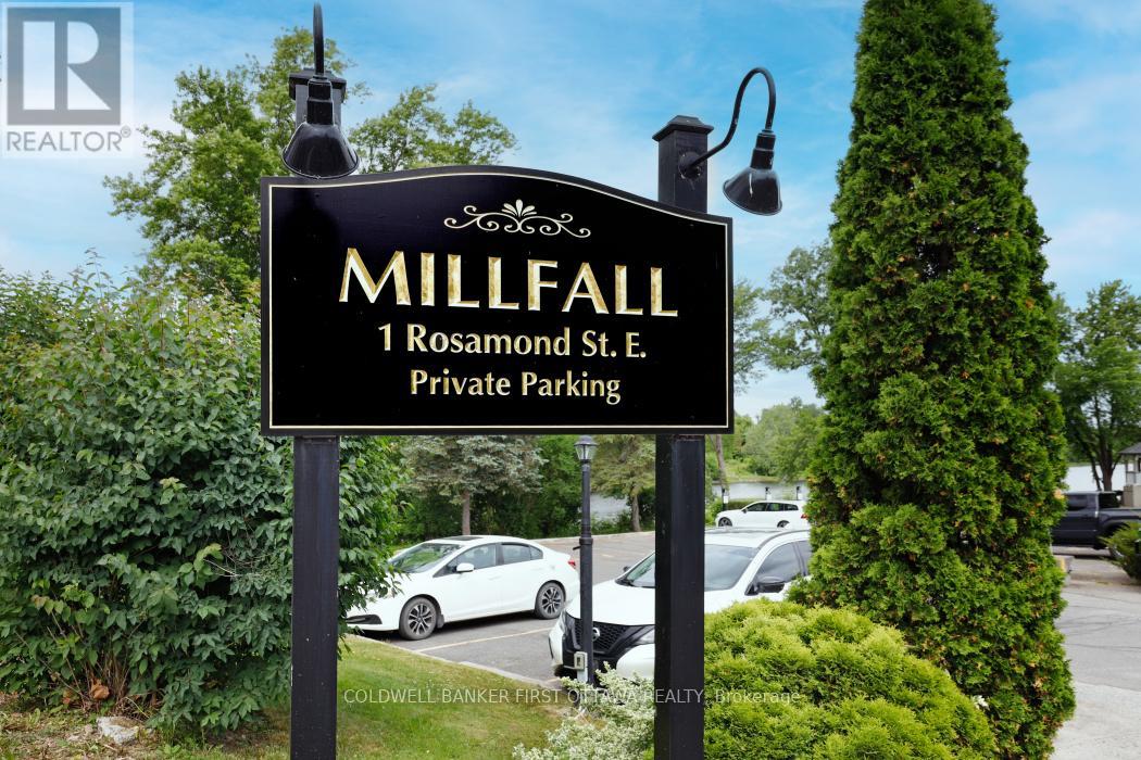 109 - 1 Rosamond Street, Mississippi Mills, Ontario  K0A 1A0 - Photo 3 - X12323916