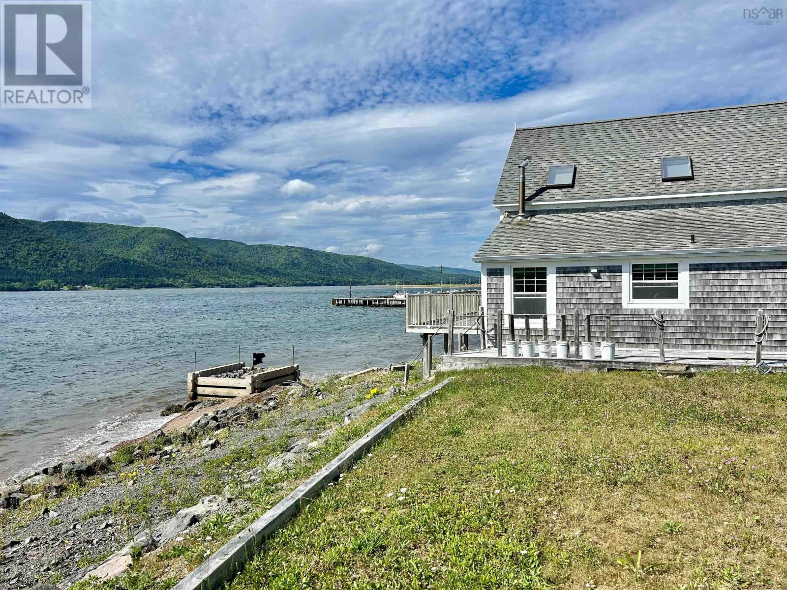 1081 Highway 312, Englishtown, Nova Scotia  B0C 1H0 - Photo 2 - 202515305